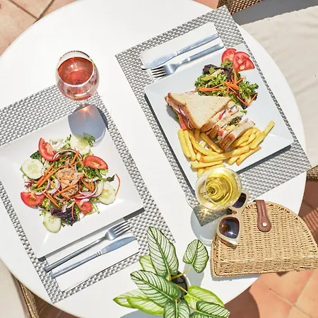 Hotell Boutique Bon Repos - Adults Only 3*